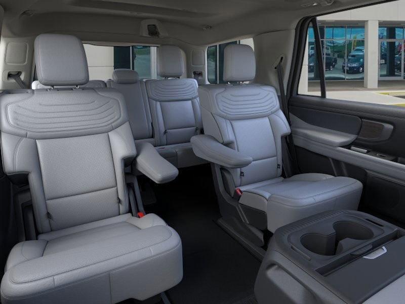 new 2025 Ford Expedition car, priced at $85,647