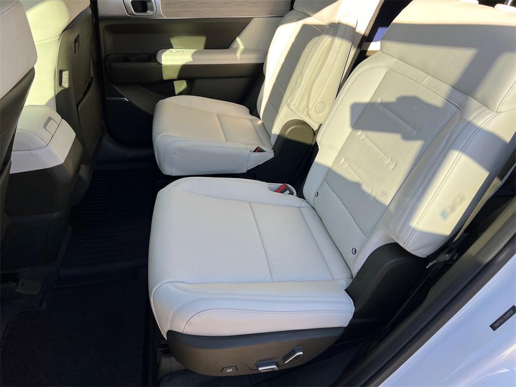 new 2025 Hyundai Santa Fe car, priced at $46,330