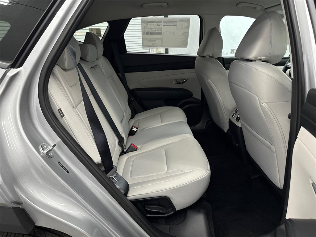 new 2025 Hyundai Tucson car, priced at $30,950