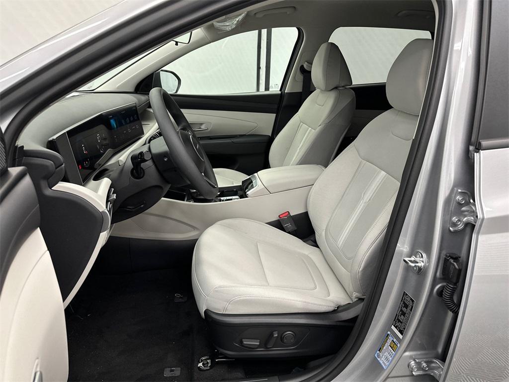 new 2025 Hyundai Tucson car, priced at $30,950