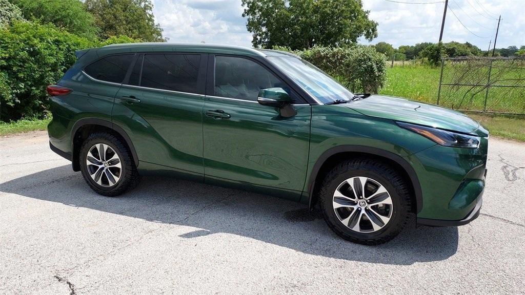used 2023 Toyota Highlander car, priced at $32,195