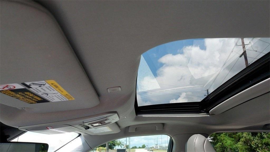 used 2023 Toyota Highlander car, priced at $32,195