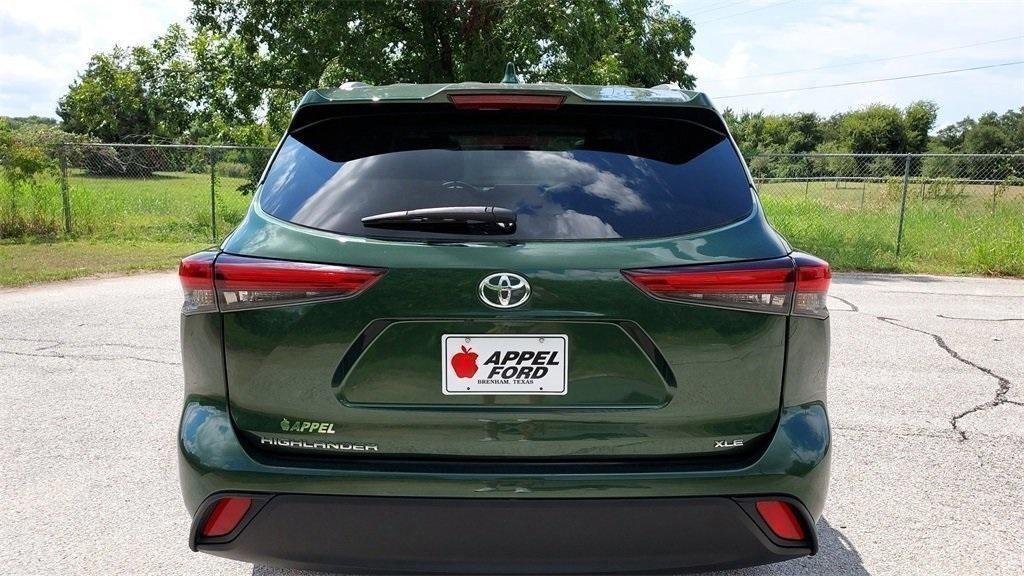 used 2023 Toyota Highlander car, priced at $32,195