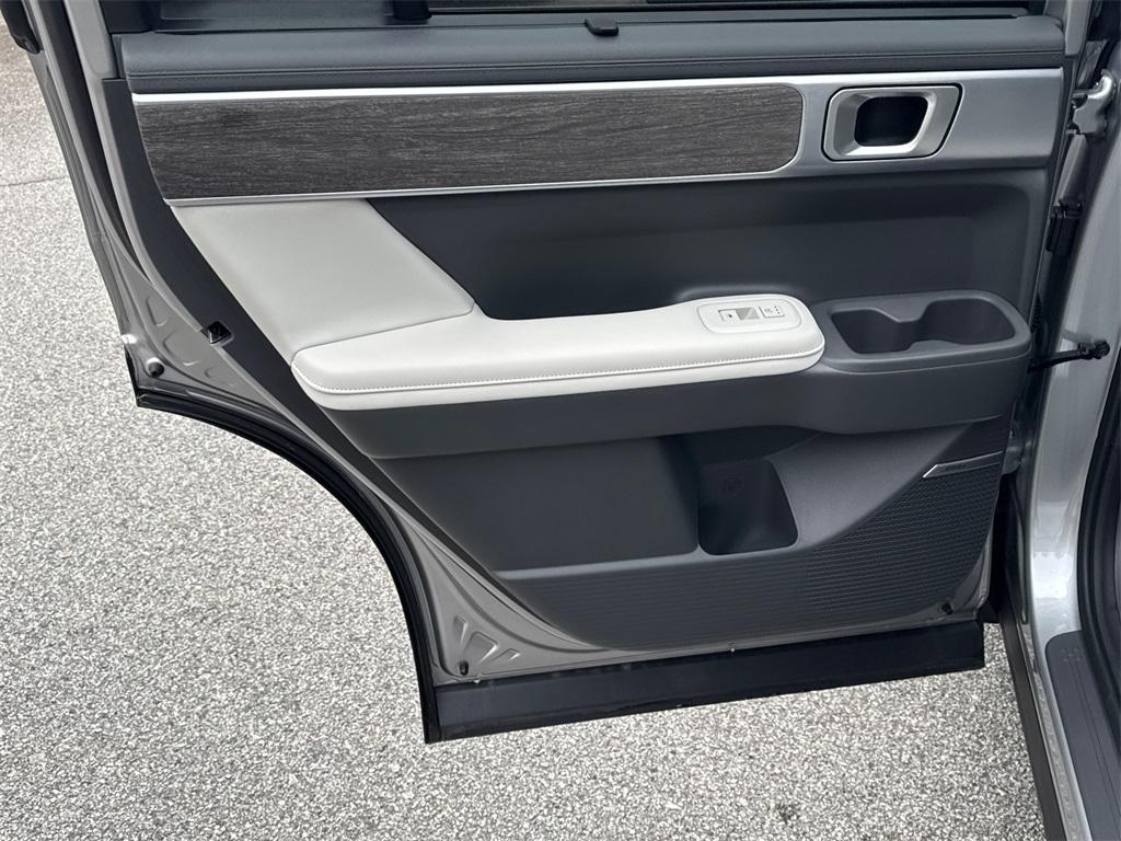 new 2025 Hyundai SANTA FE HEV car, priced at $44,710