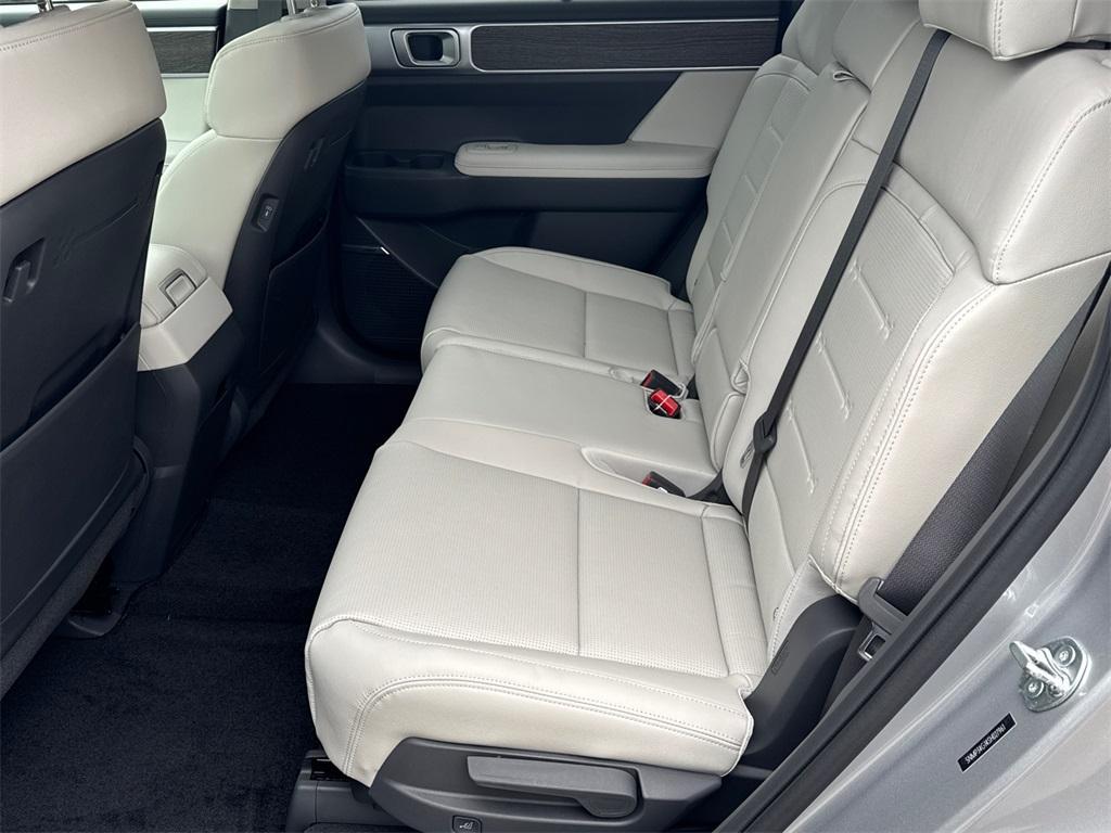 new 2025 Hyundai SANTA FE HEV car, priced at $44,710