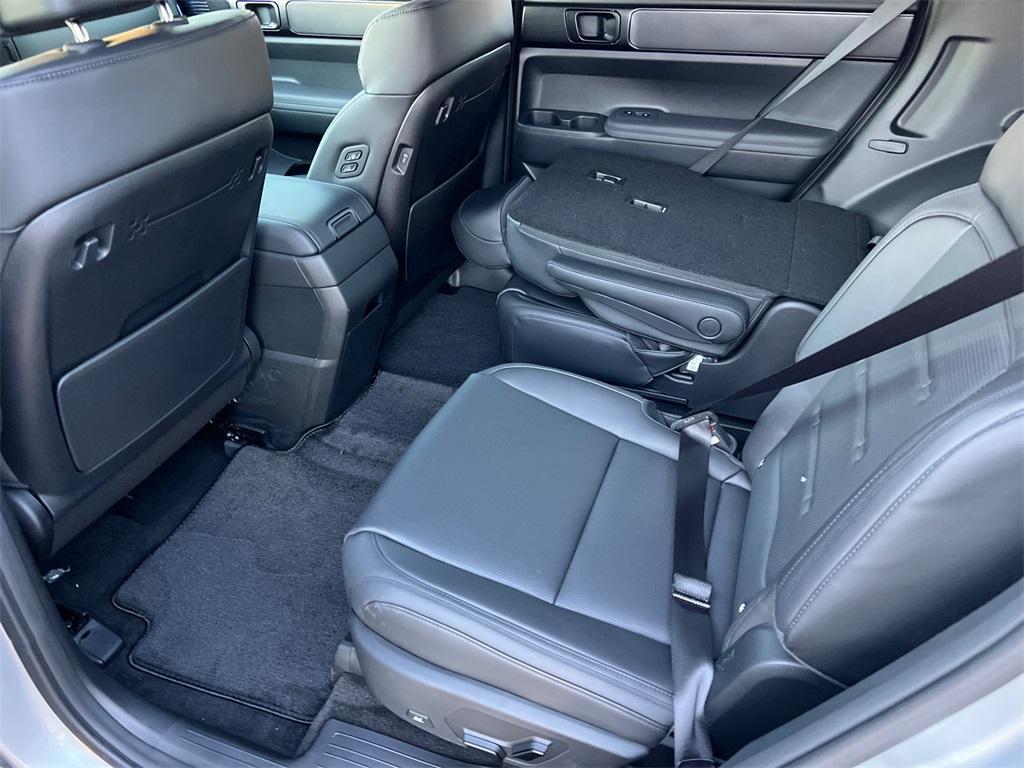 new 2025 Hyundai SANTA FE HEV car, priced at $50,364