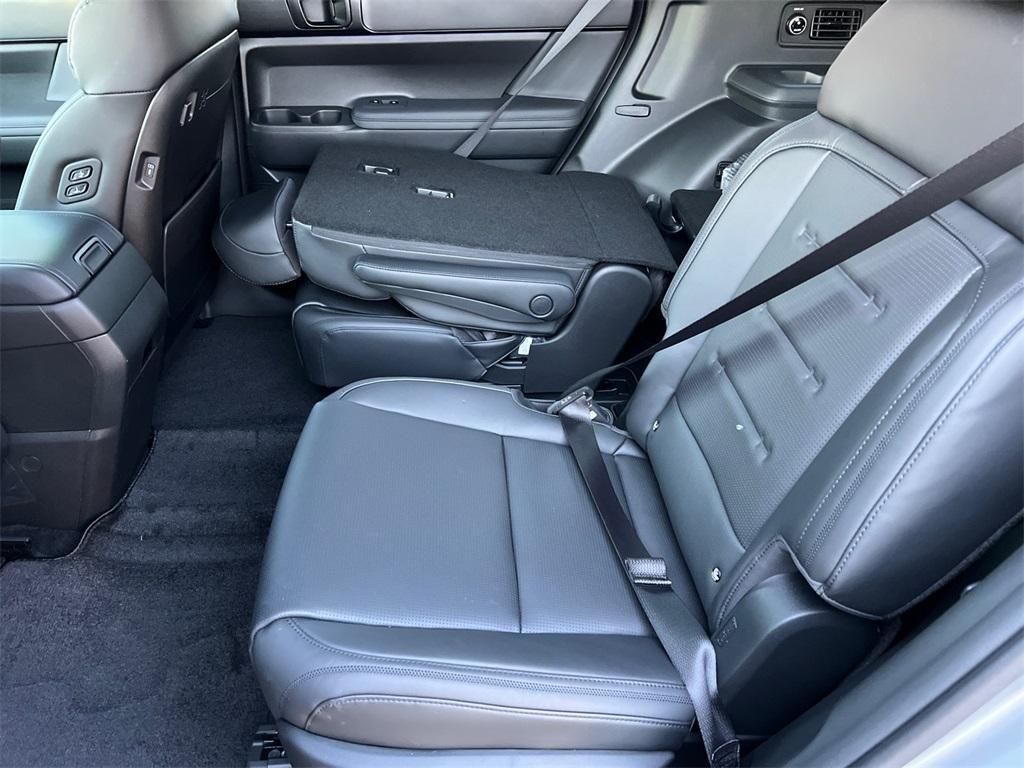 new 2025 Hyundai SANTA FE HEV car, priced at $50,364