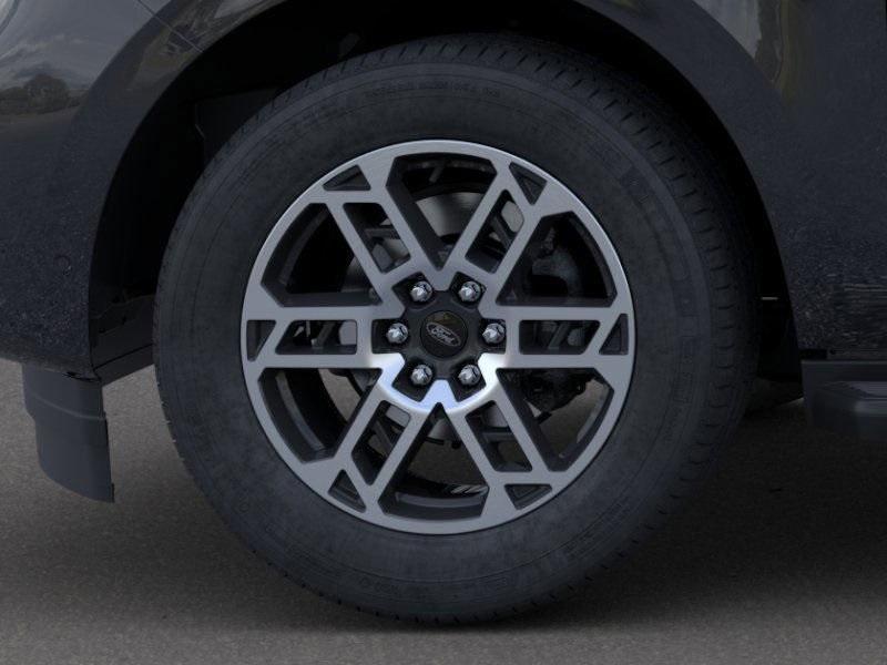 new 2025 Ford Expedition car, priced at $68,705