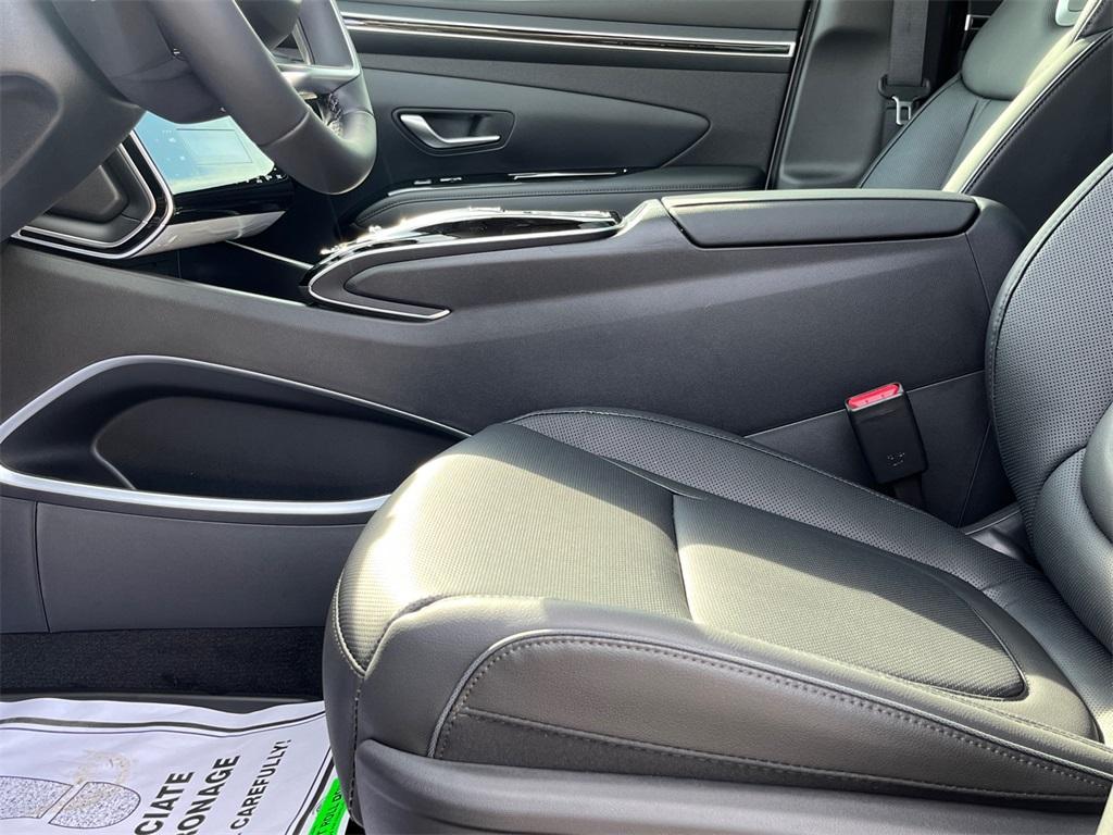new 2024 Hyundai TUCSON Hybrid car, priced at $39,504