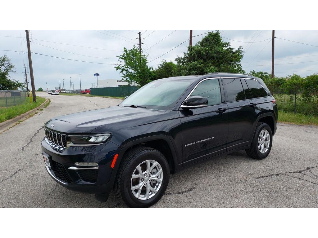 used 2024 Jeep Grand Cherokee car, priced at $37,840