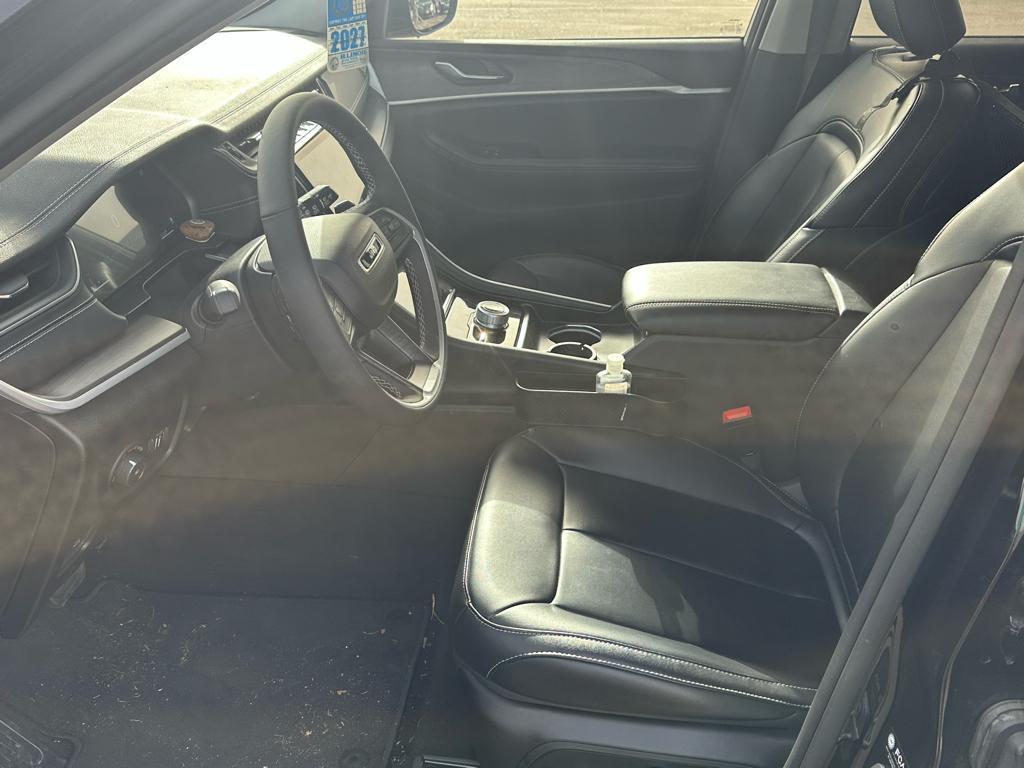 used 2024 Jeep Grand Cherokee car, priced at $41,563