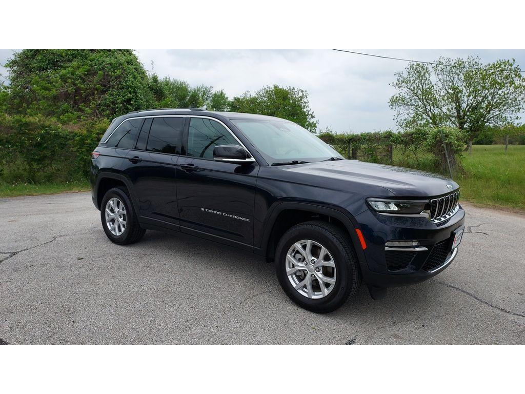 used 2024 Jeep Grand Cherokee car, priced at $37,840