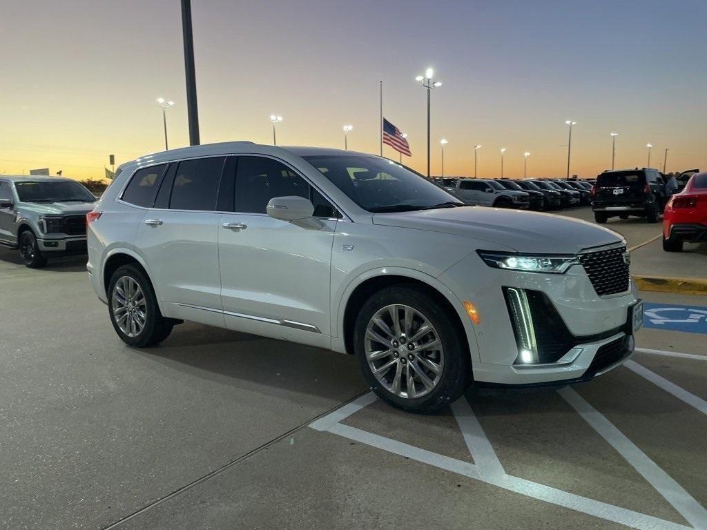 used 2021 Cadillac XT6 car, priced at $26,991