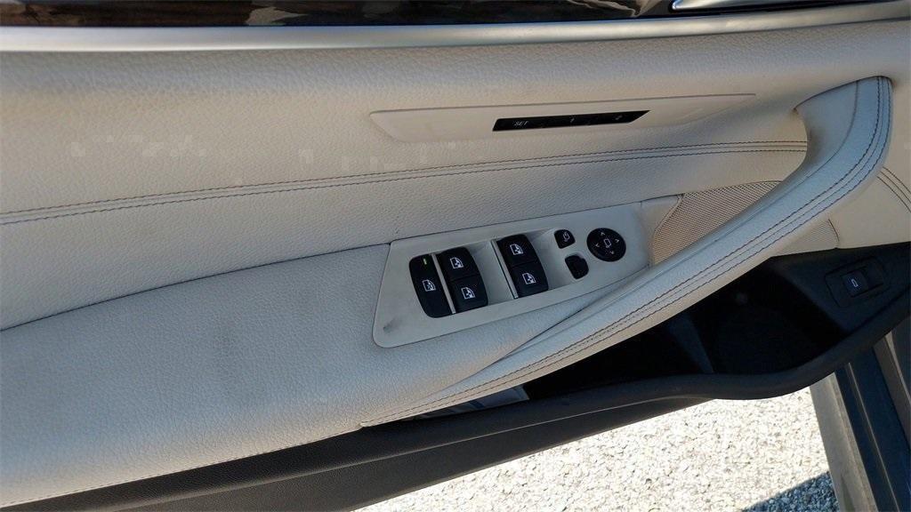 used 2022 BMW 540 car, priced at $36,595