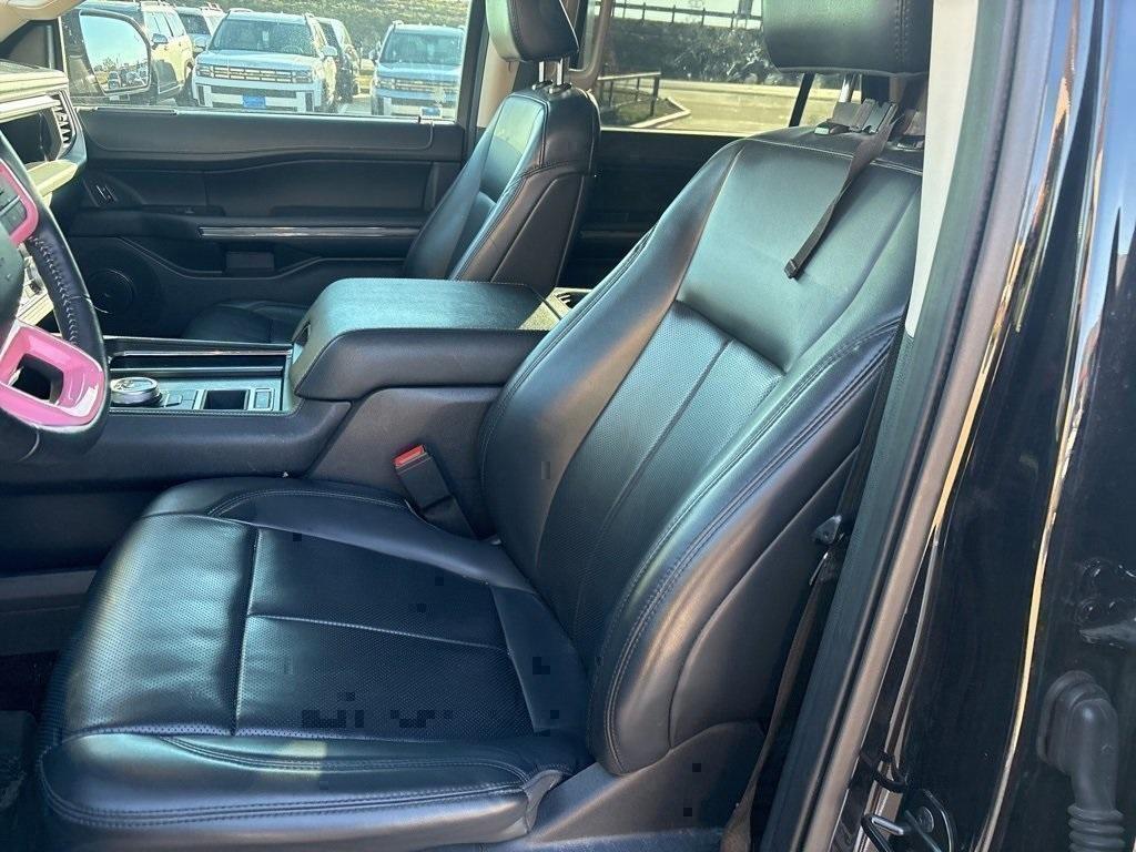 used 2022 Ford Expedition Max car, priced at $35,591