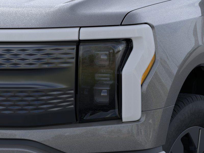 new 2024 Ford F-150 Lightning car