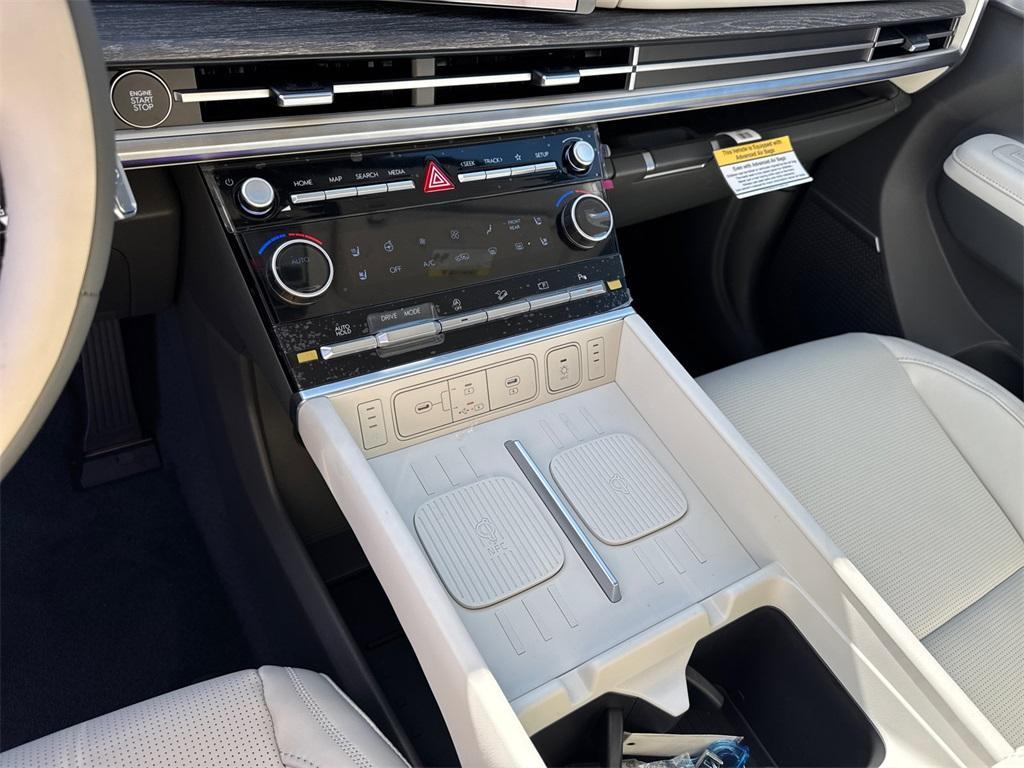new 2025 Hyundai SANTA FE HEV car, priced at $45,450