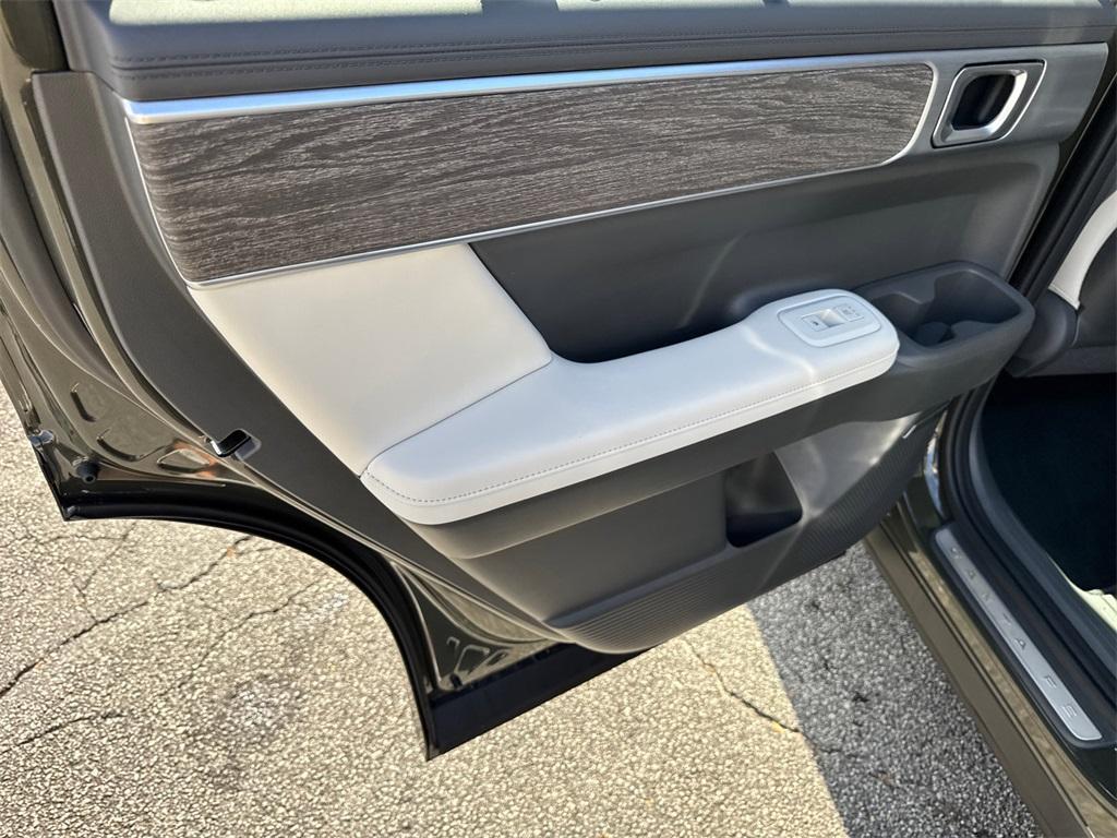 new 2025 Hyundai SANTA FE HEV car, priced at $45,450