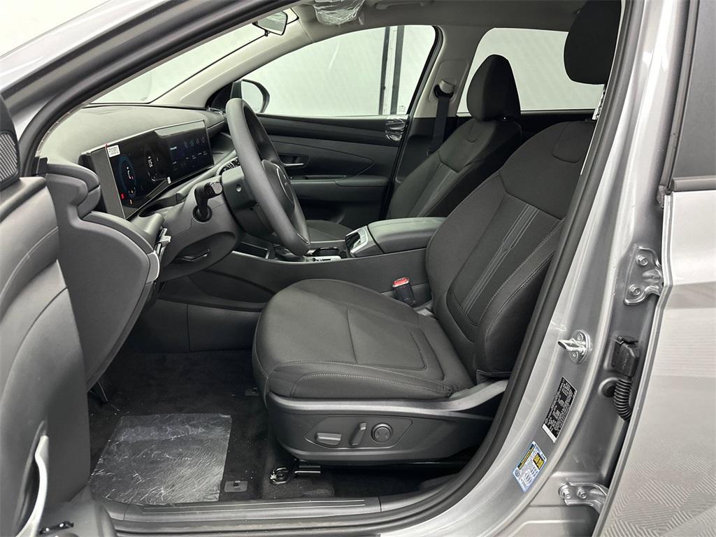 new 2025 Hyundai Tucson car, priced at $30,310