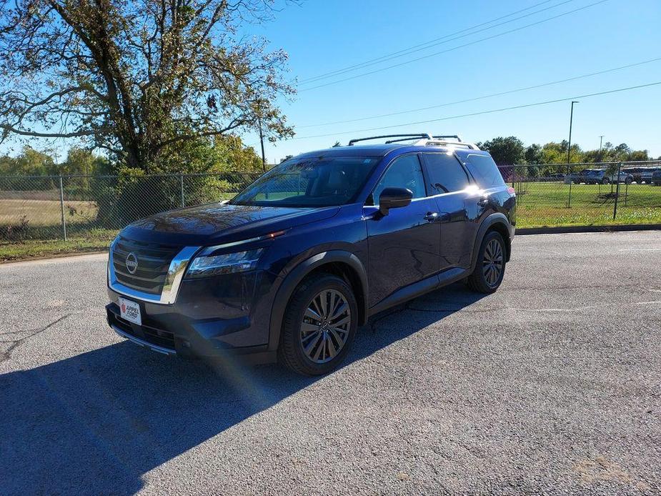 used 2022 Nissan Pathfinder car, priced at $25,000