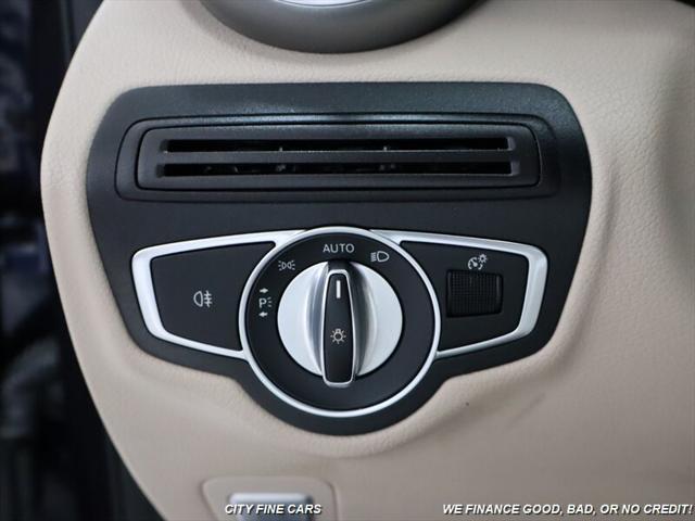 used 2019 Mercedes-Benz GLC 300 car, priced at $18,888