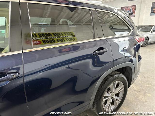 used 2014 Toyota Highlander car, priced at $18,988