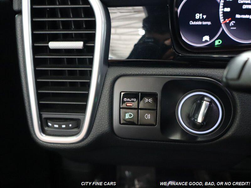 used 2019 Porsche Cayenne car, priced at $30,988