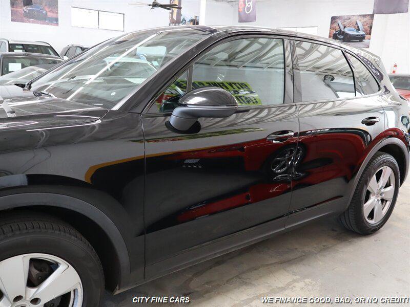 used 2019 Porsche Cayenne car, priced at $30,988