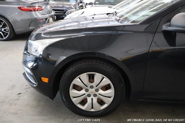 used 2016 Chevrolet Cruze Limited car, priced at $8,888