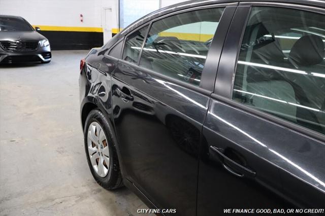 used 2016 Chevrolet Cruze Limited car, priced at $8,888