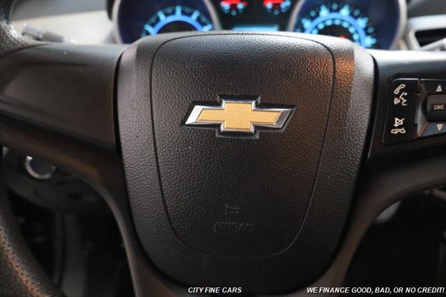 used 2016 Chevrolet Cruze Limited car, priced at $8,888