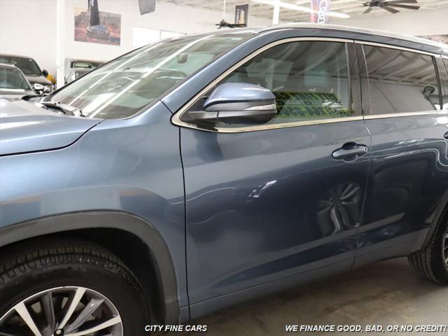 used 2018 Toyota Highlander car, priced at $23,988