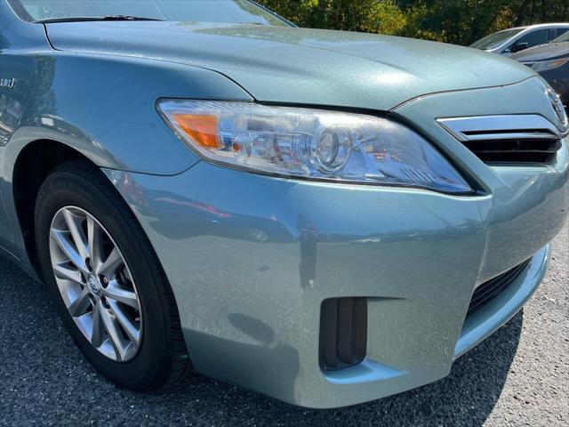 used 2011 Toyota Camry Hybrid car, priced at $10,495