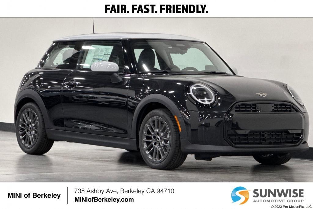 new 2025 MINI Hardtop car, priced at $32,345