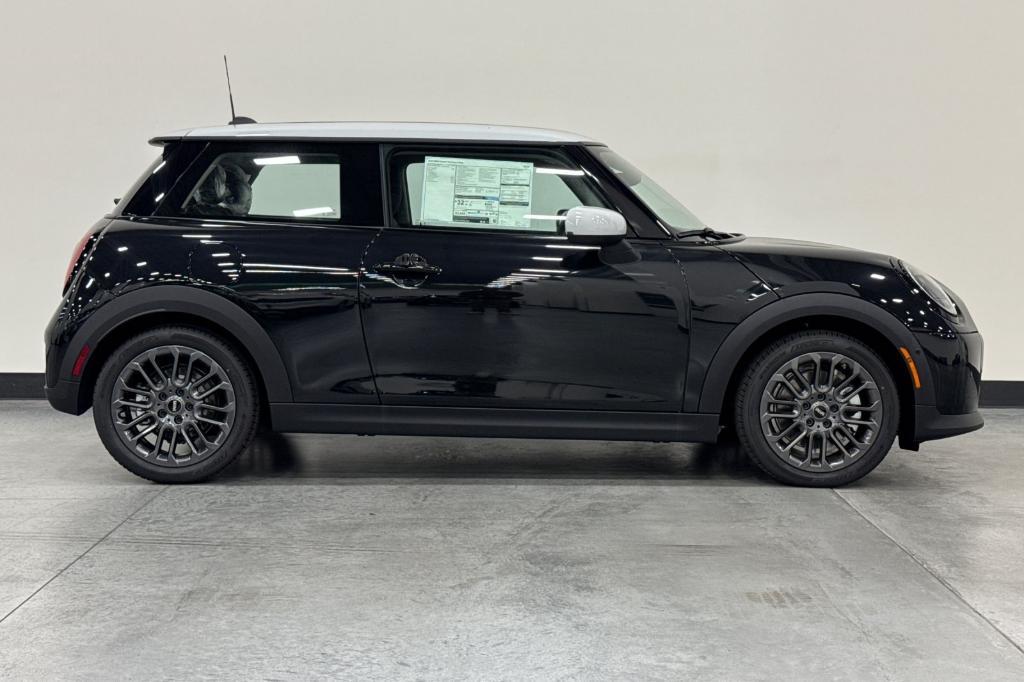 new 2025 MINI Hardtop car, priced at $32,345