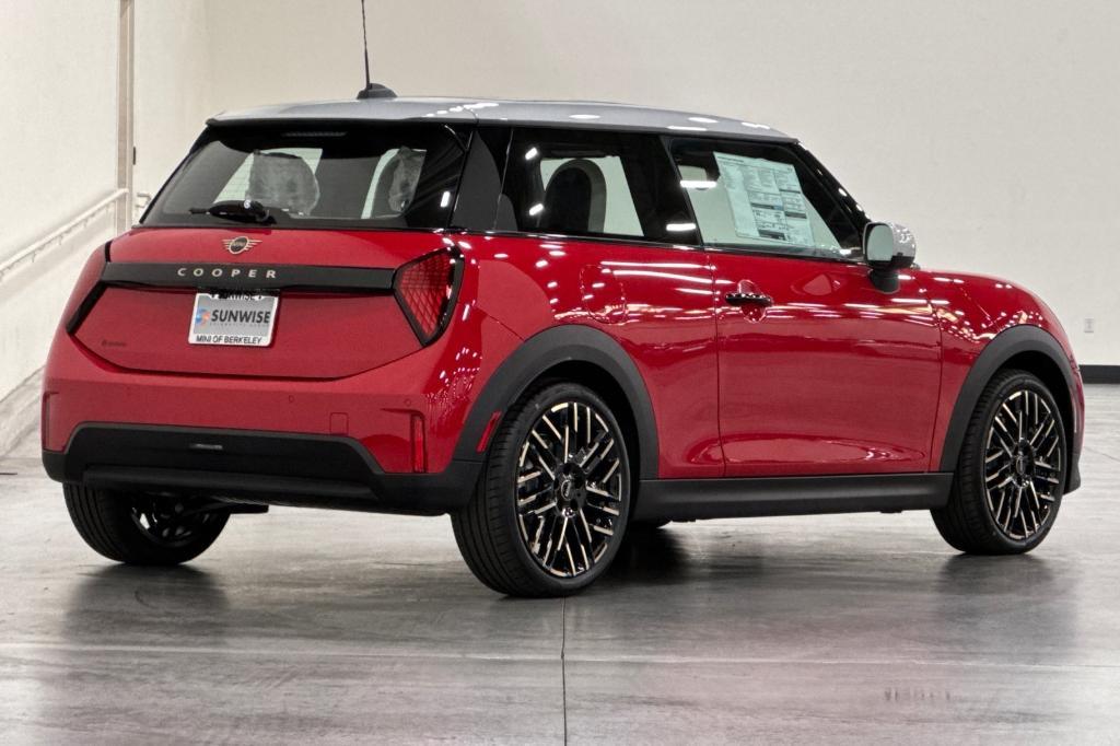 new 2025 MINI Hardtop car, priced at $33,945