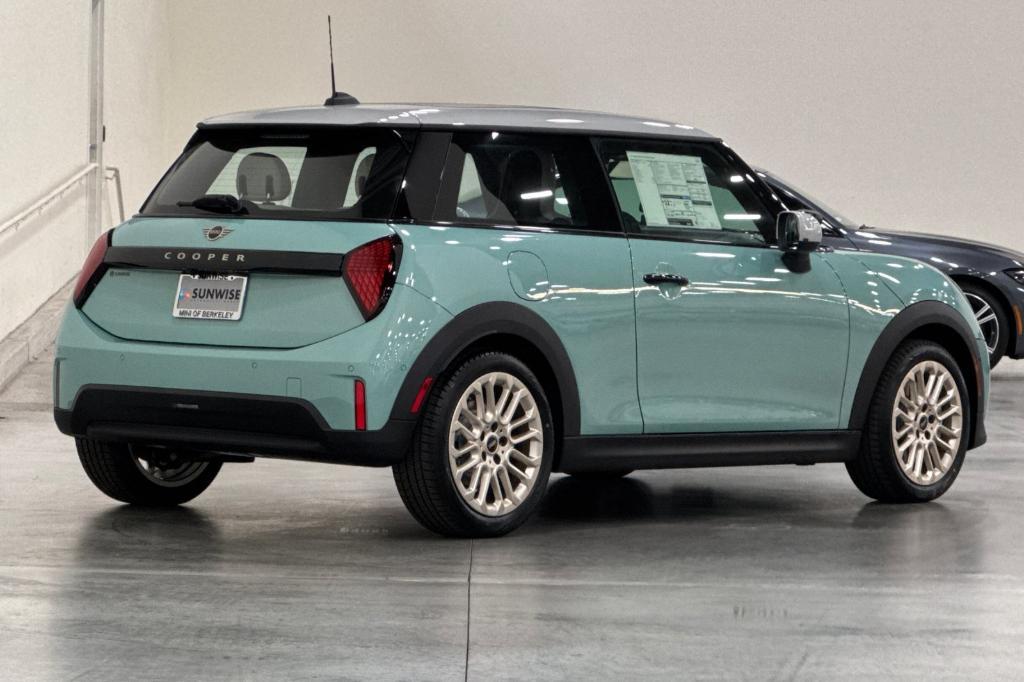 new 2025 MINI Hardtop car, priced at $32,345