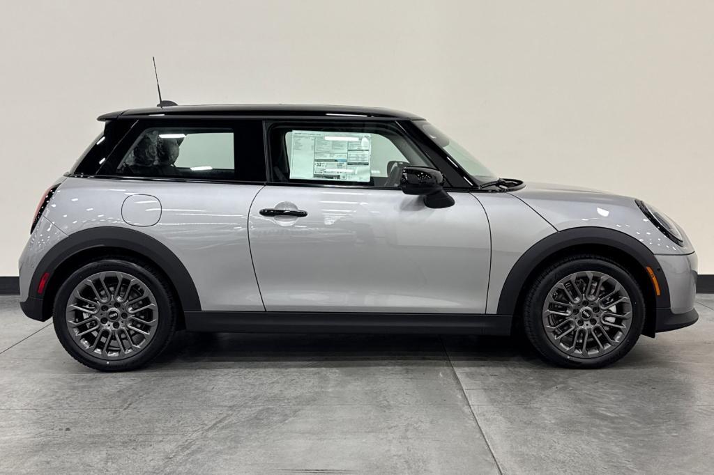 new 2025 MINI Hardtop car, priced at $32,345