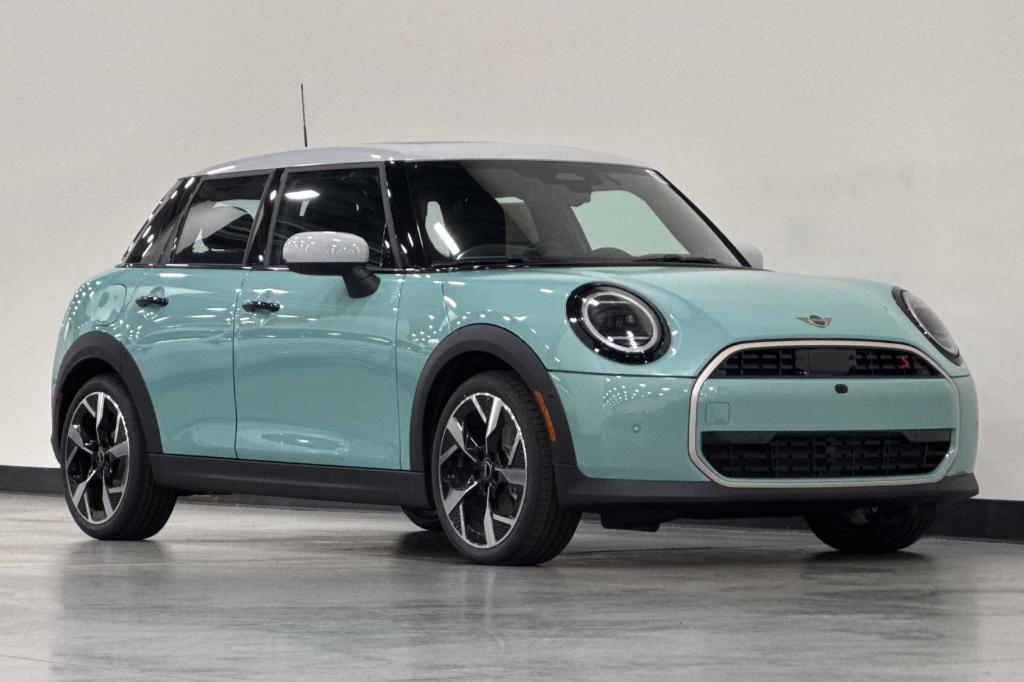 new 2025 MINI Hardtop car, priced at $39,295