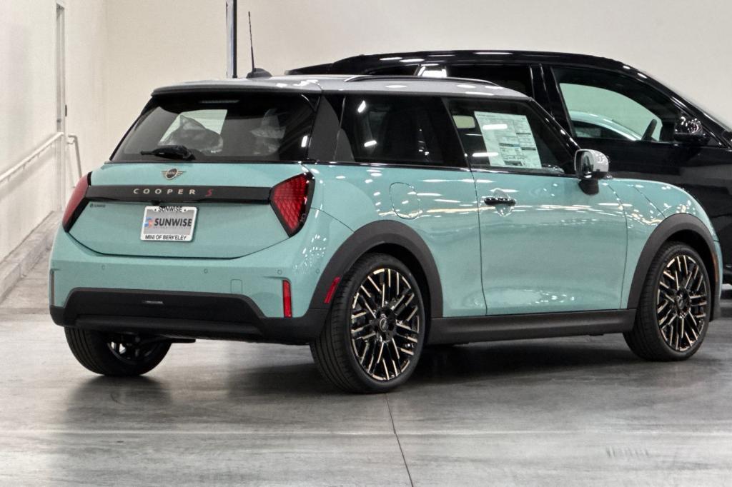 new 2025 MINI Hardtop car, priced at $38,580