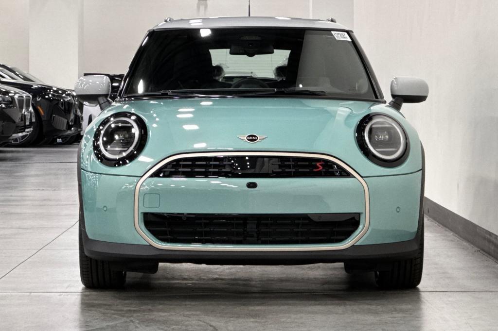 new 2025 MINI Hardtop car, priced at $38,580