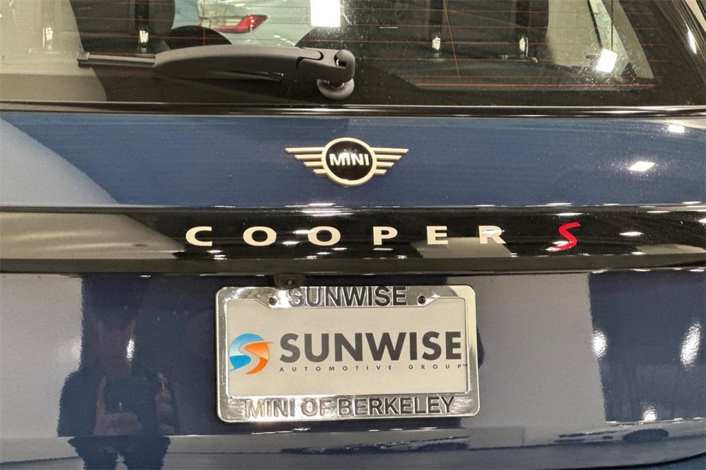 new 2025 MINI Hardtop car, priced at $36,325