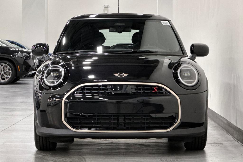 new 2025 MINI Hardtop car, priced at $35,595