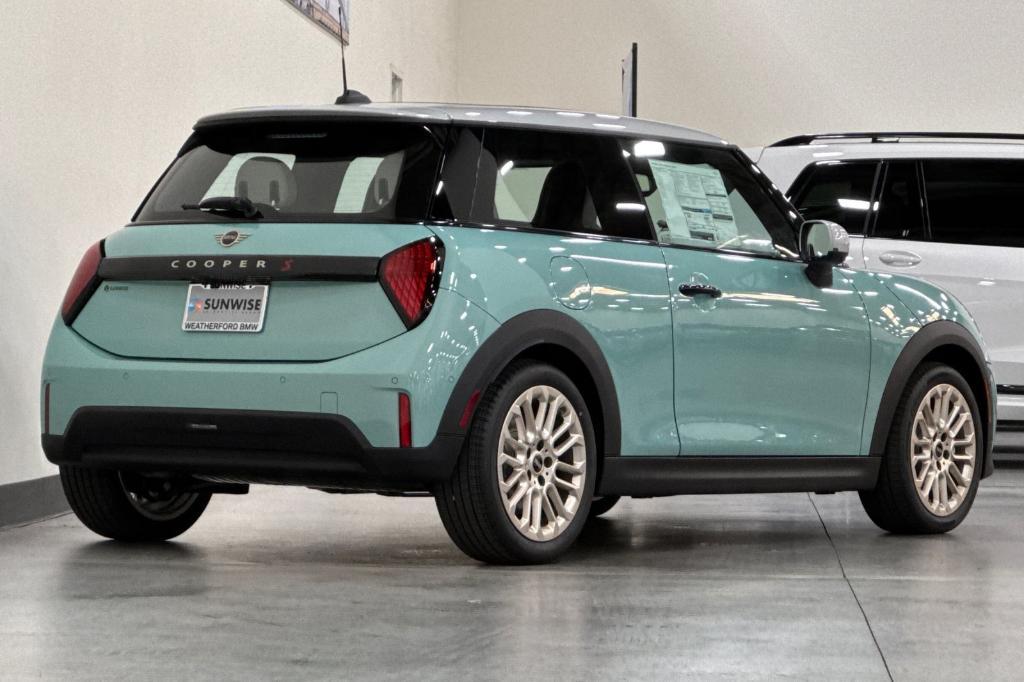 new 2025 MINI Hardtop car, priced at $38,295