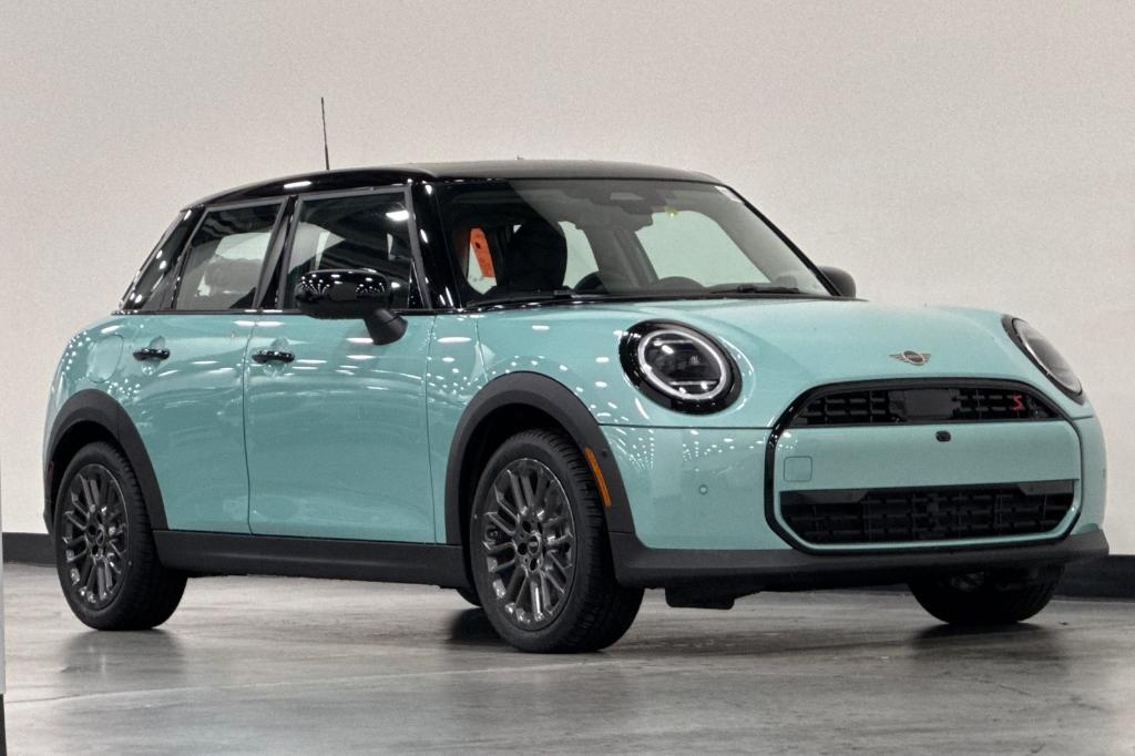 new 2025 MINI Hardtop car, priced at $38,295