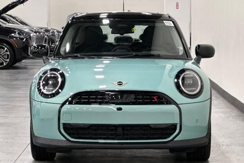 new 2025 MINI Hardtop car, priced at $38,295