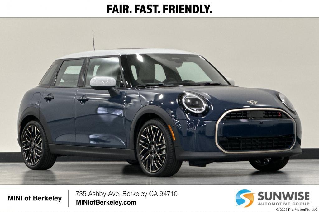 new 2025 MINI Hardtop car, priced at $39,295