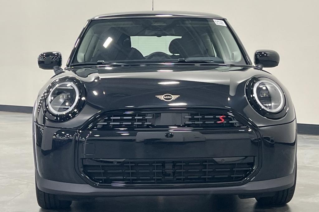 new 2025 MINI Hardtop car, priced at $37,795