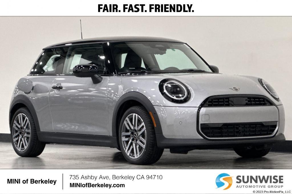 new 2025 MINI Hardtop car, priced at $32,345