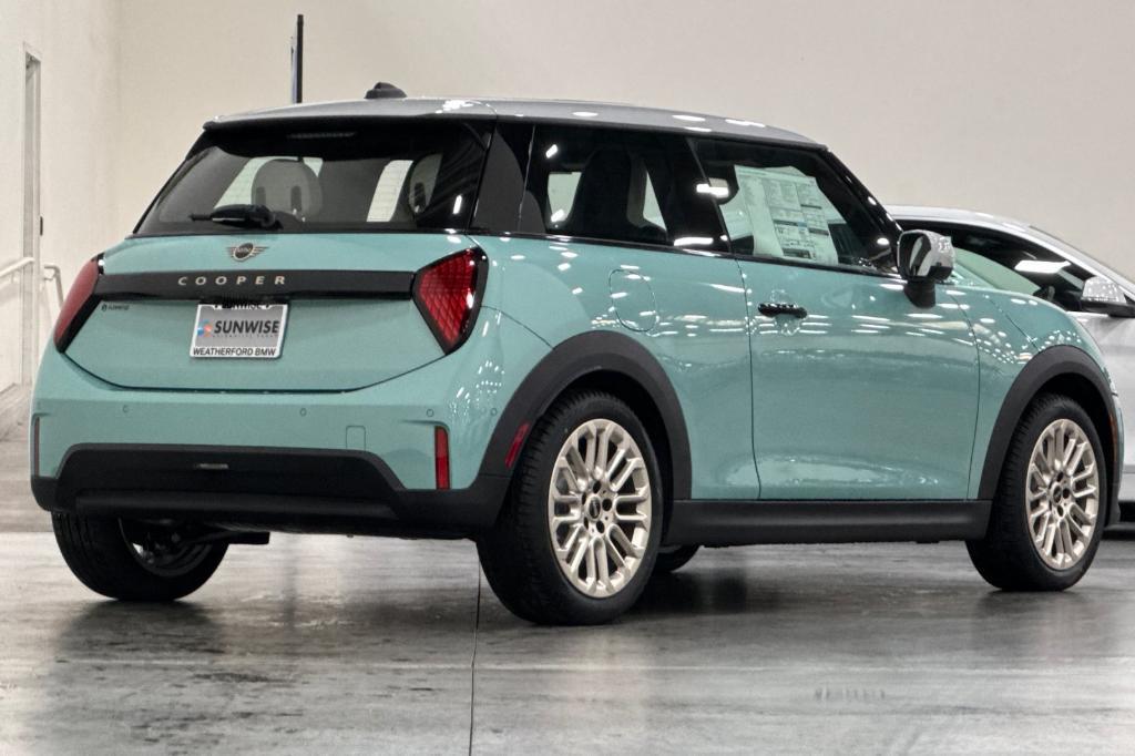 new 2025 MINI Hardtop car, priced at $32,345